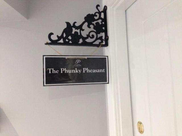 Pitlessie Inn And Pantry Cupar Exterior photo